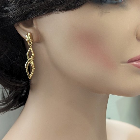 Vintage 1980's Gold Plated Dangle Victorian Design Earrings Dangle Pierced Lot - Picture 3 of 7